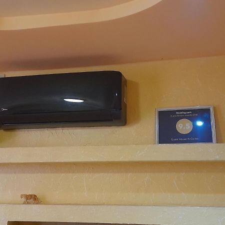 Guest House In Center Yerevan Ngoại thất bức ảnh