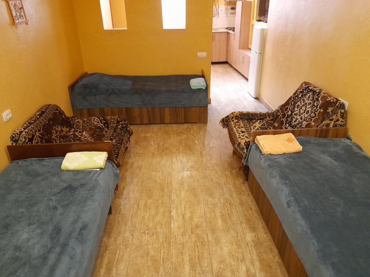 Guest House In Center Yerevan Ngoại thất bức ảnh