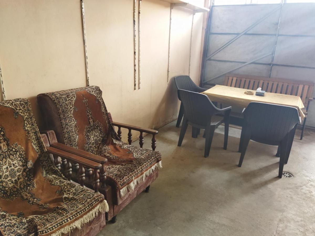Guest House In Center Yerevan Ngoại thất bức ảnh