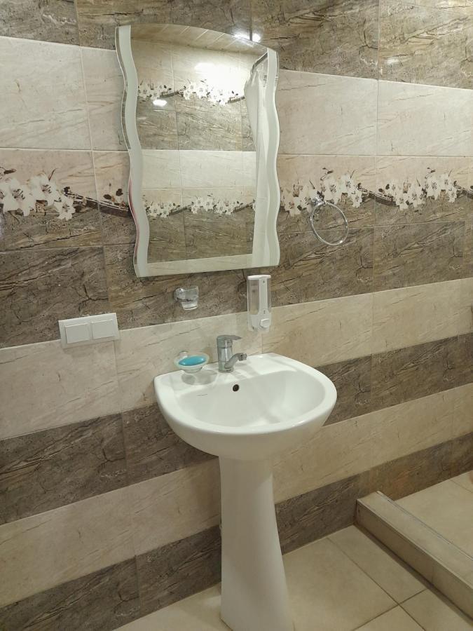 Guest House In Center Yerevan Ngoại thất bức ảnh